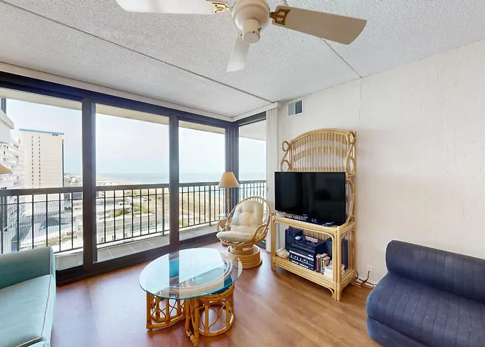 Sea Watch 1004 Apartment